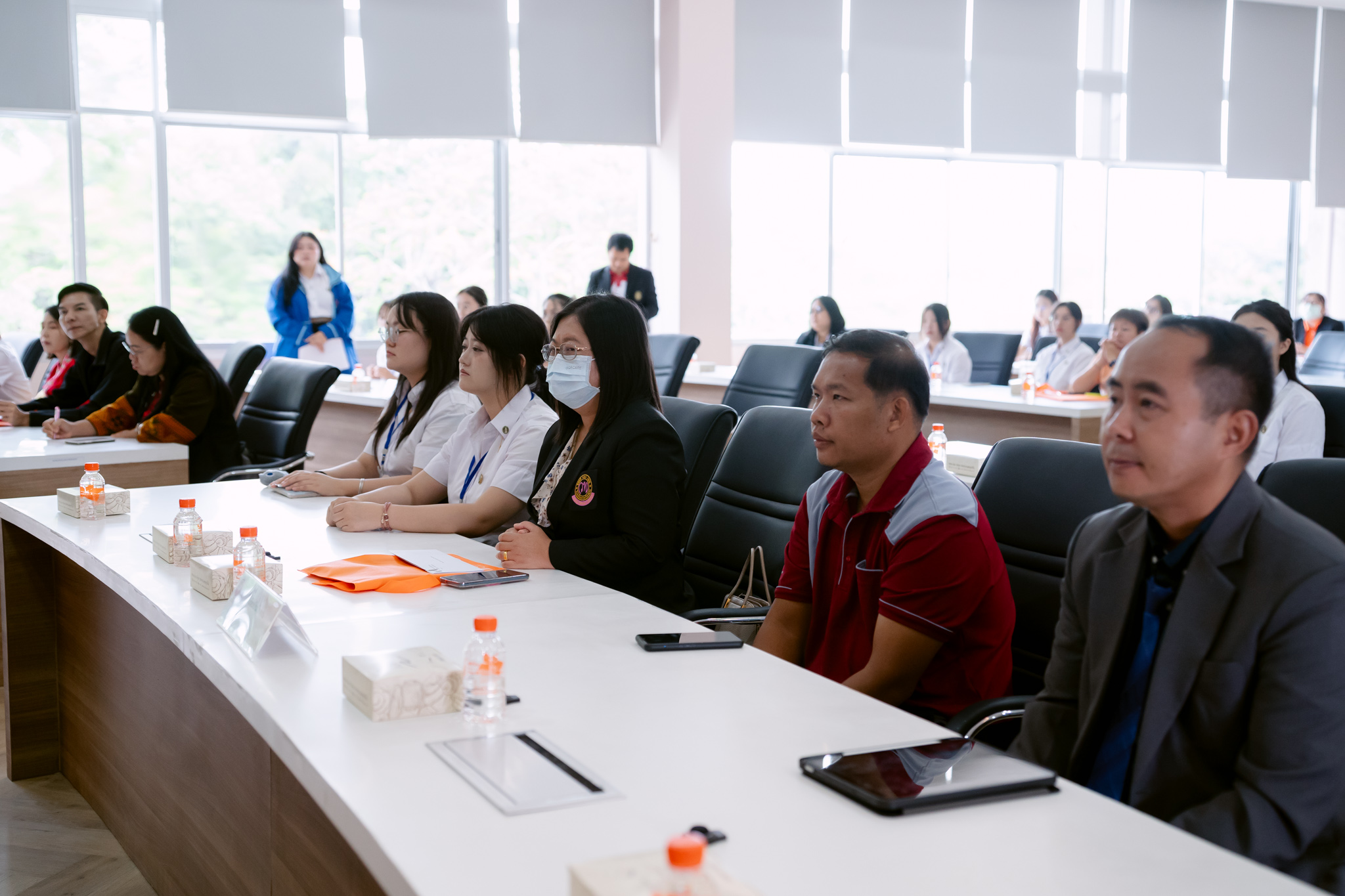 กิจกรรมส่งมอบนักศึกษาฝึกประสบการณ์วิชาชีพครูสอนภาษาจีน