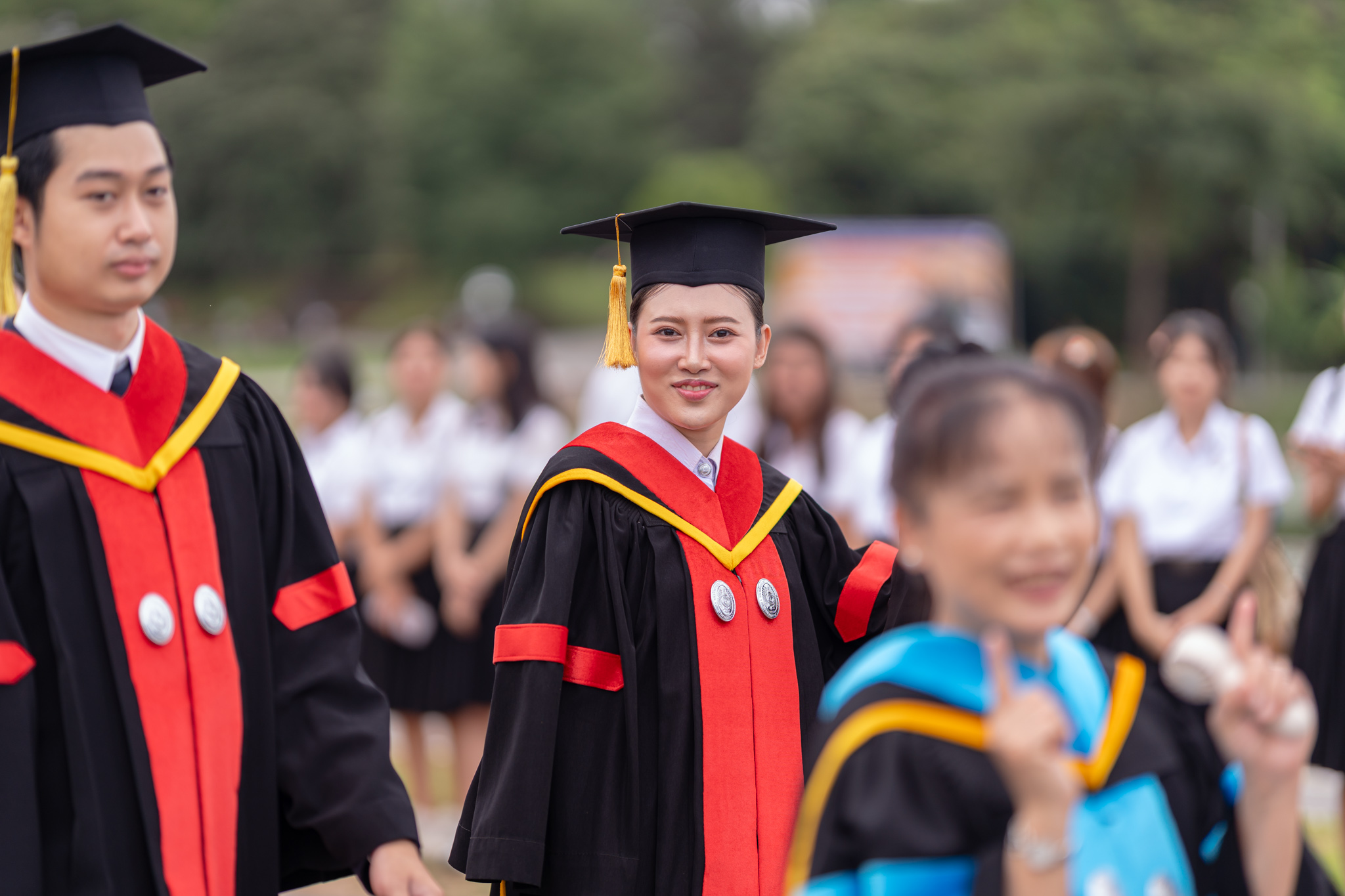 แสดงความยินดีกับ  บัณฑิตใหม่คณะมนุษยศาสตร์และสังคมศาสตร์
