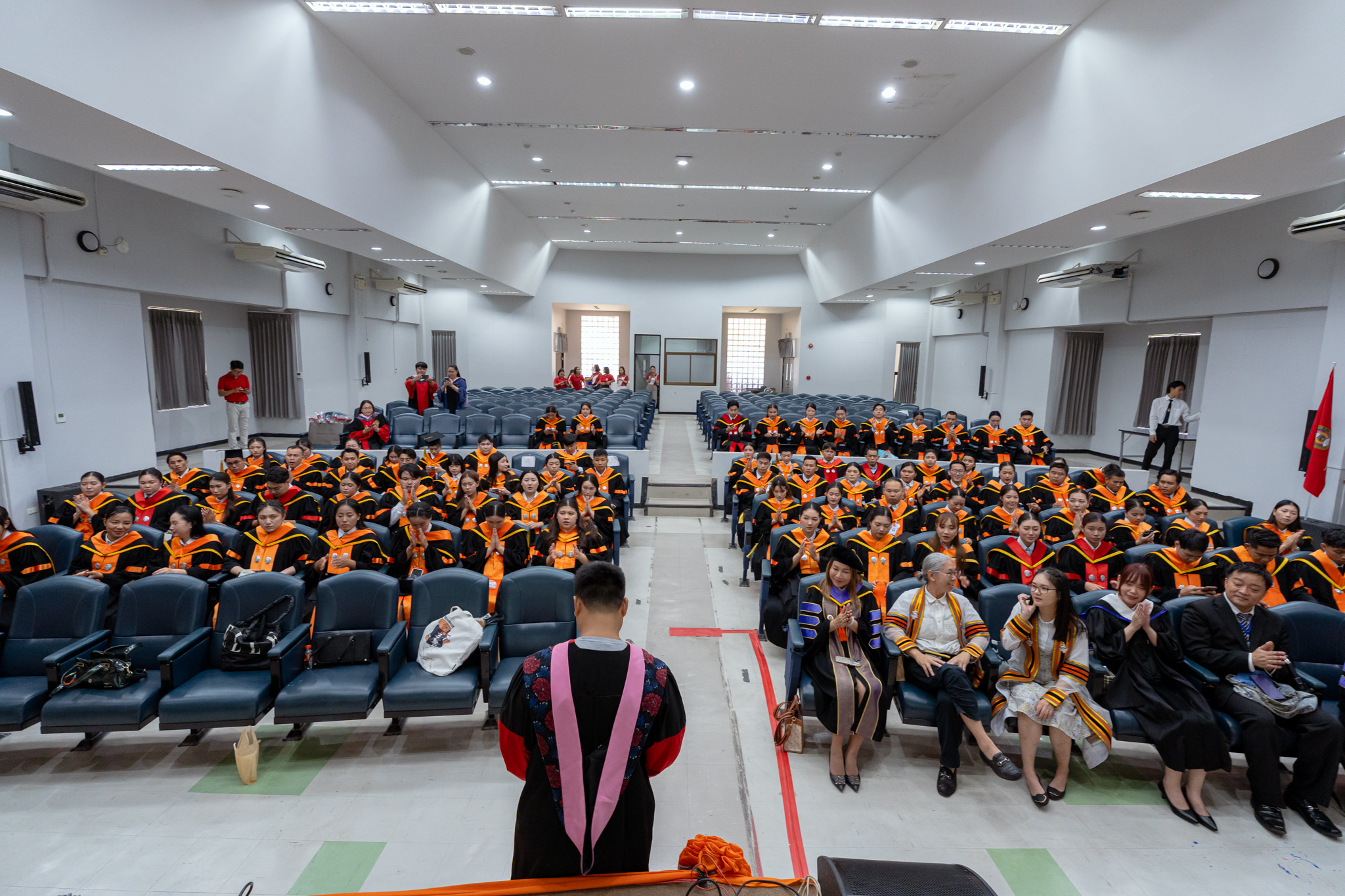แสดงความยินดีกับ  บัณฑิตใหม่คณะมนุษยศาสตร์และสังคมศาสตร์