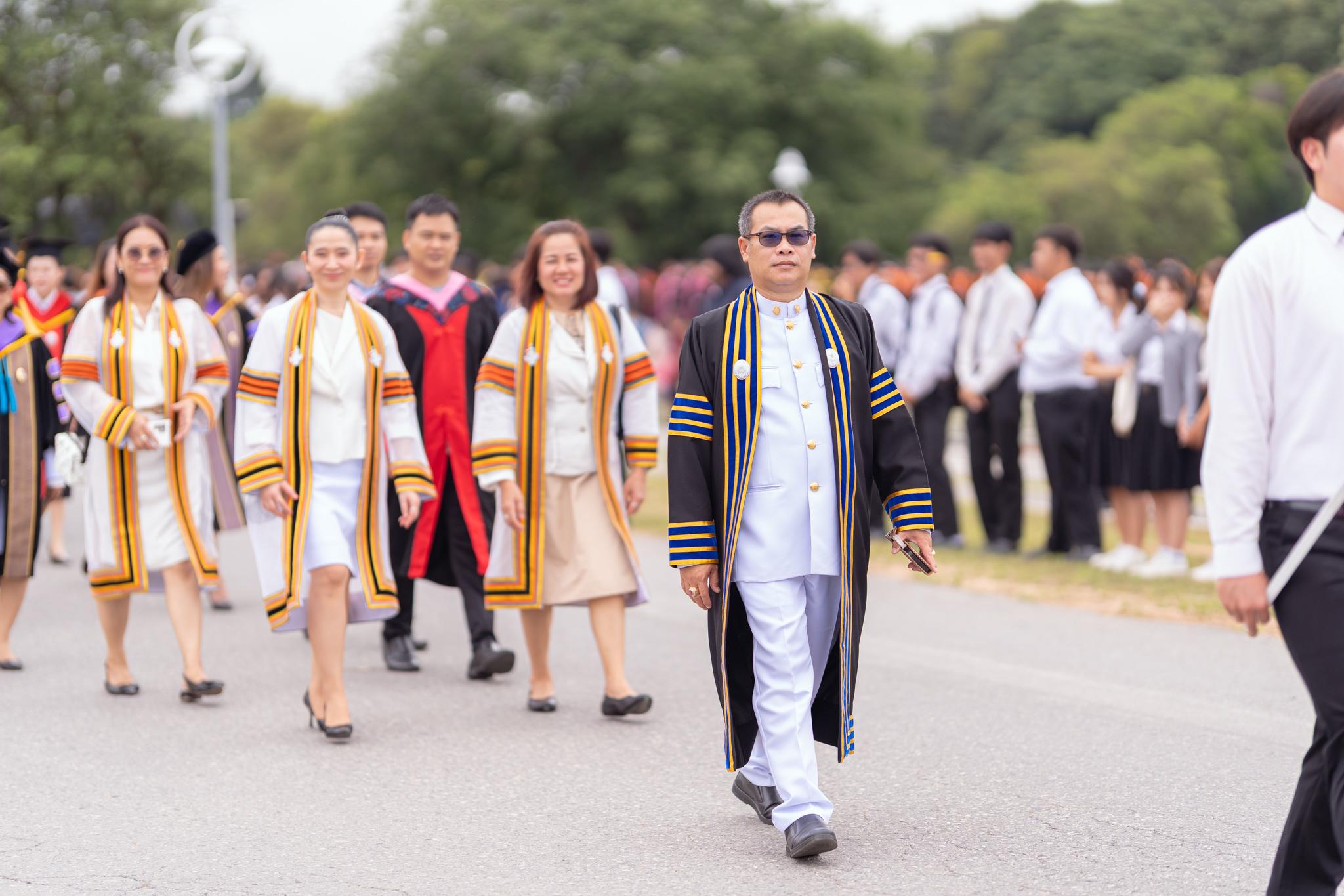 แสดงความยินดีกับ  บัณฑิตใหม่คณะมนุษยศาสตร์และสังคมศาสตร์