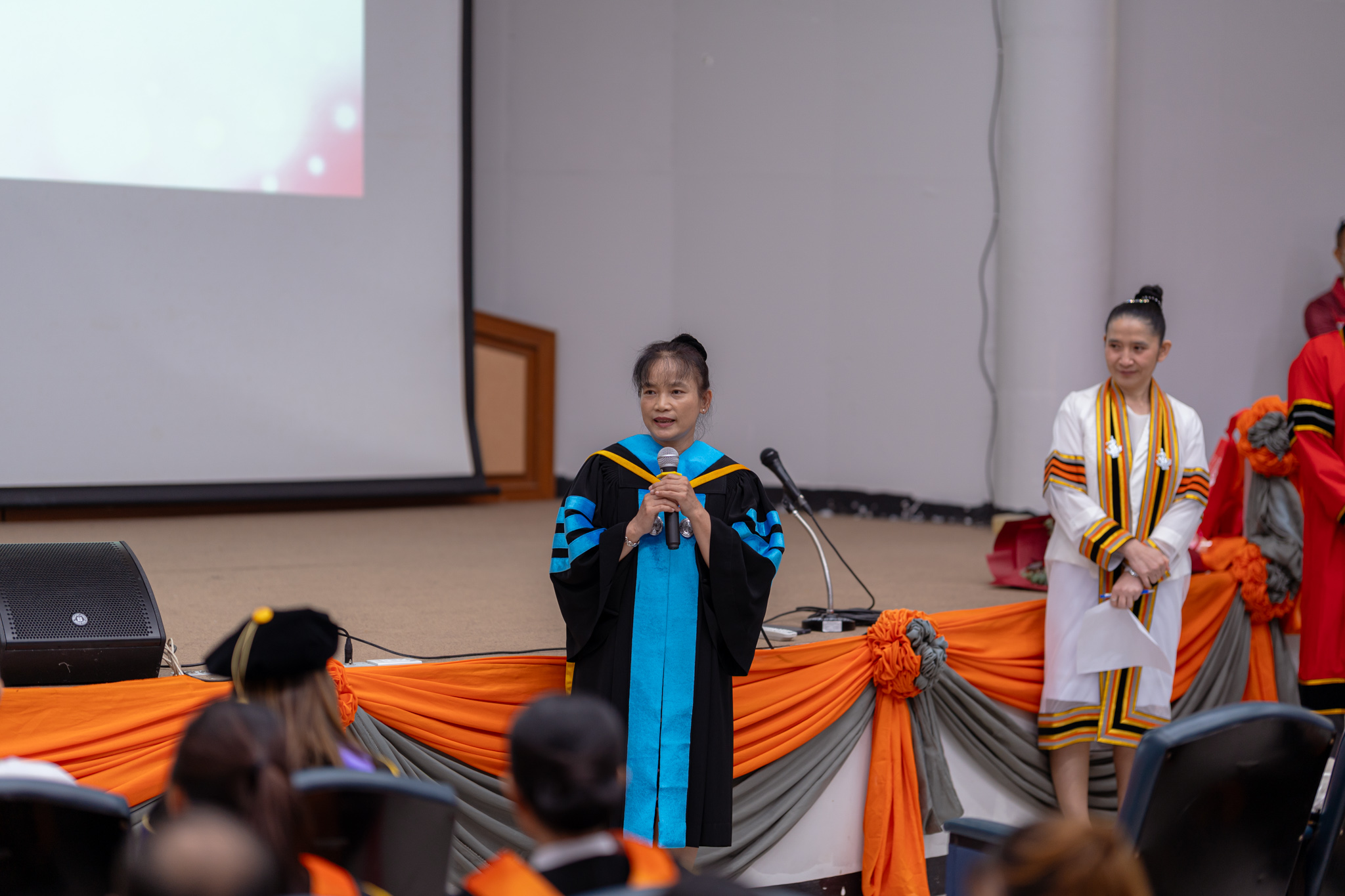 แสดงความยินดีกับ  บัณฑิตใหม่คณะมนุษยศาสตร์และสังคมศาสตร์