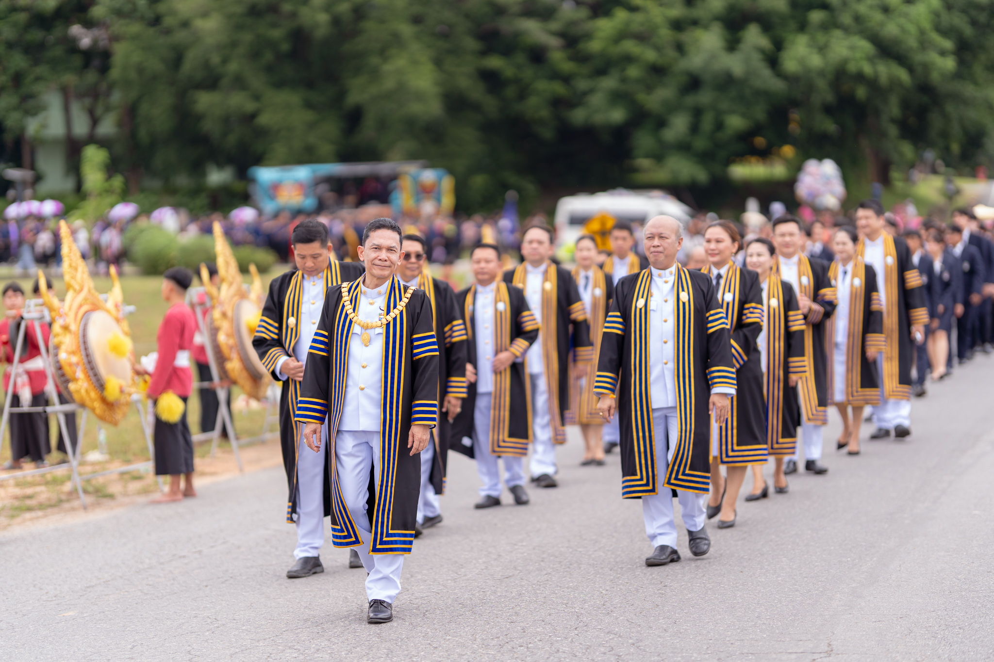 แสดงความยินดีกับ  บัณฑิตใหม่คณะมนุษยศาสตร์และสังคมศาสตร์