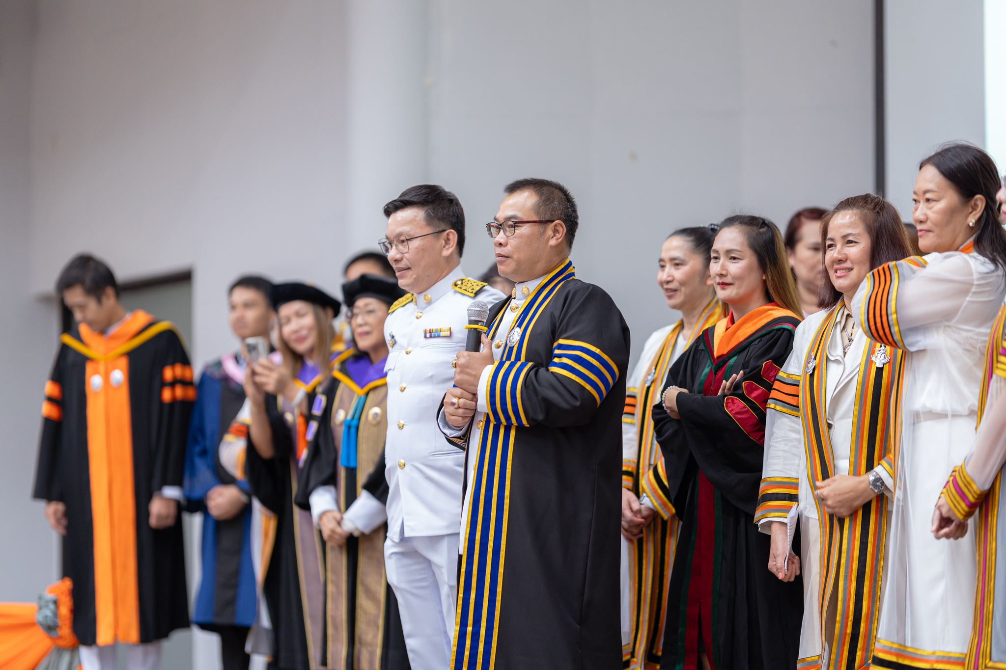 แสดงความยินดีกับ  บัณฑิตใหม่คณะมนุษยศาสตร์และสังคมศาสตร์