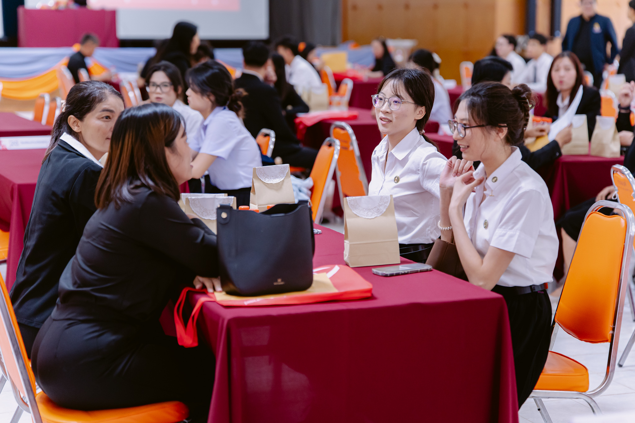 กิจกรรมอบรมการเตรียมความพร้อมการฝึกประสบการณ์และข้อกำหนดการดูแลรับผิดชอบนักศึกษาฝึกประสบการณ์วิชาชีพครูสอนภาษาจีน จาก Pu'er University