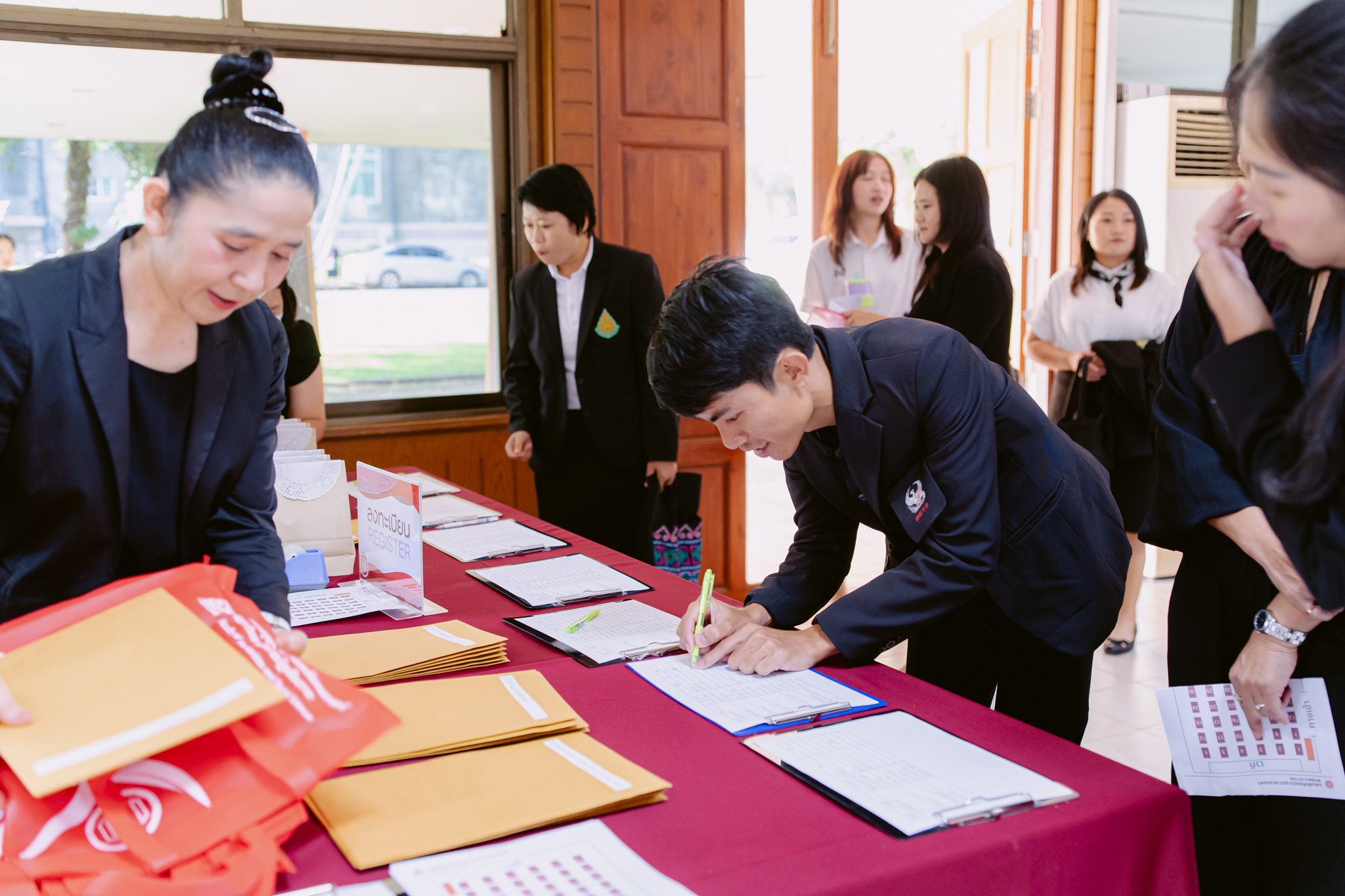 กิจกรรมอบรมการเตรียมความพร้อมการฝึกประสบการณ์และข้อกำหนดการดูแลรับผิดชอบนักศึกษาฝึกประสบการณ์วิชาชีพครูสอนภาษาจีน จาก Pu'er University