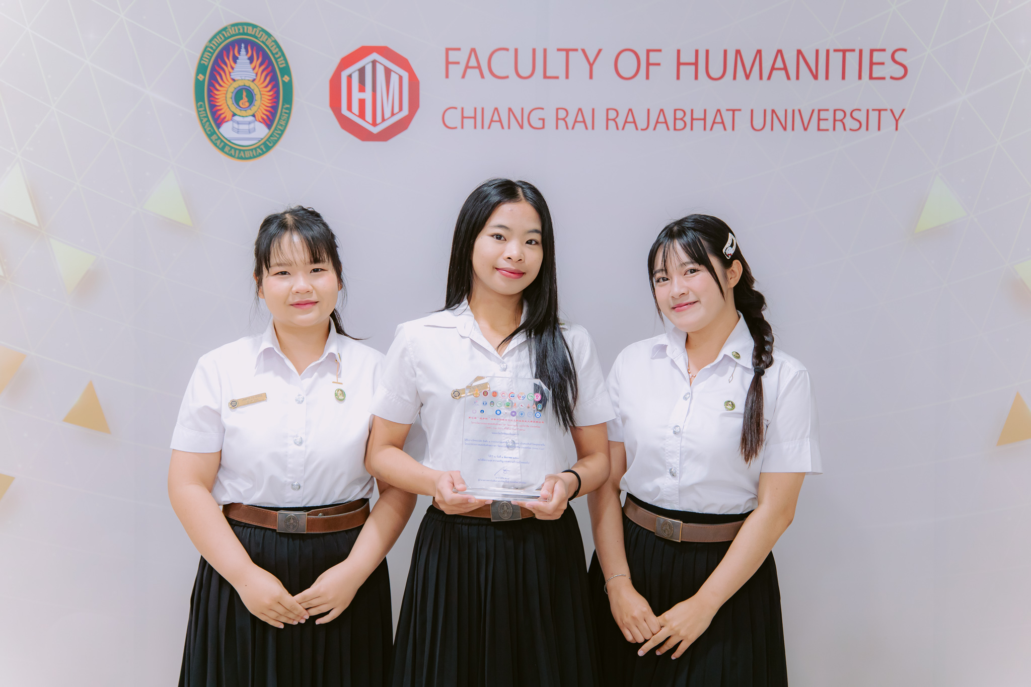 รองชนะเลิศอันดับ 2 ในการแข่งขัน Jinbu Cup ครั้งที่ 7