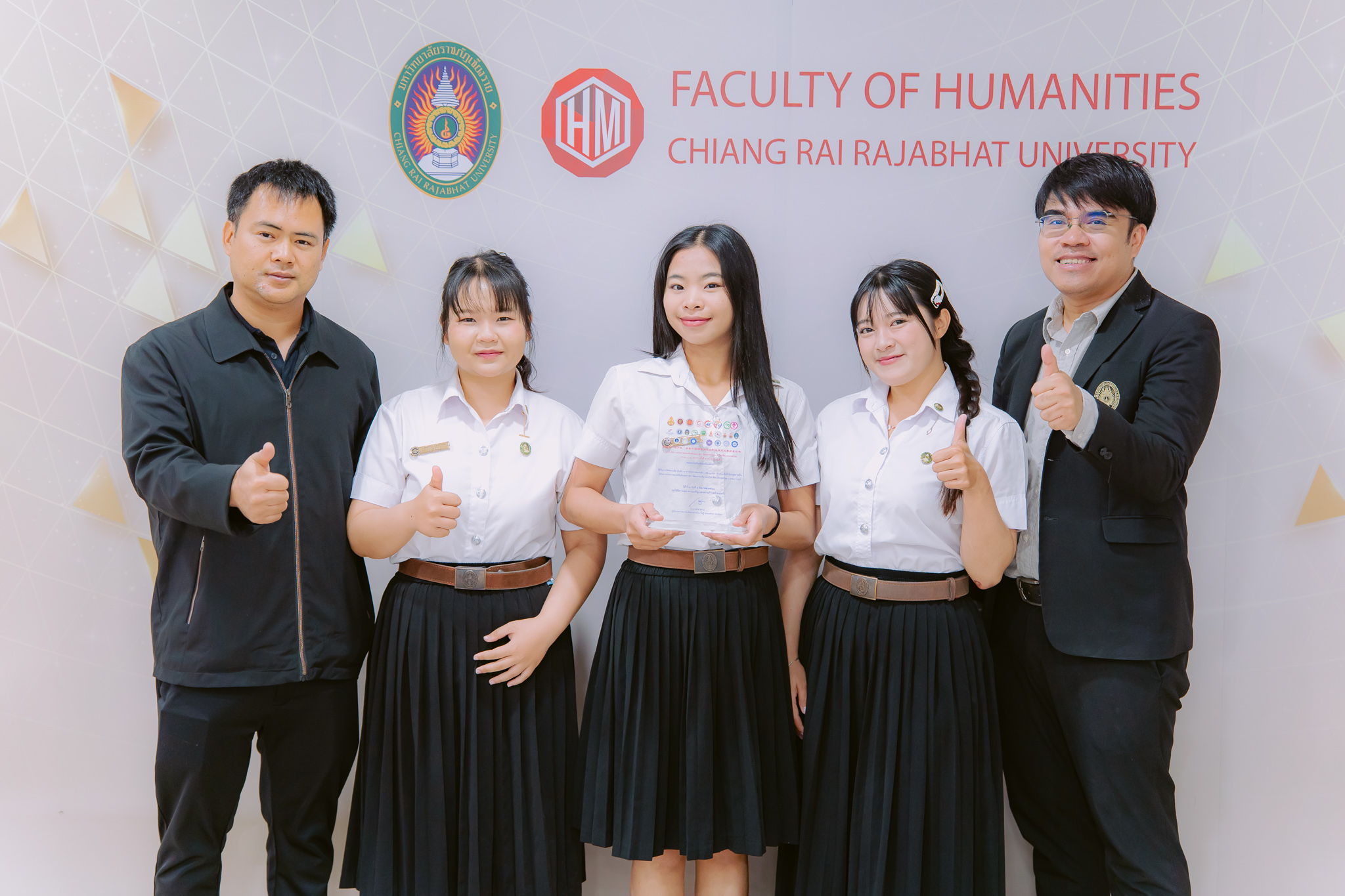 รองชนะเลิศอันดับ 2 ในการแข่งขัน Jinbu Cup ครั้งที่ 7