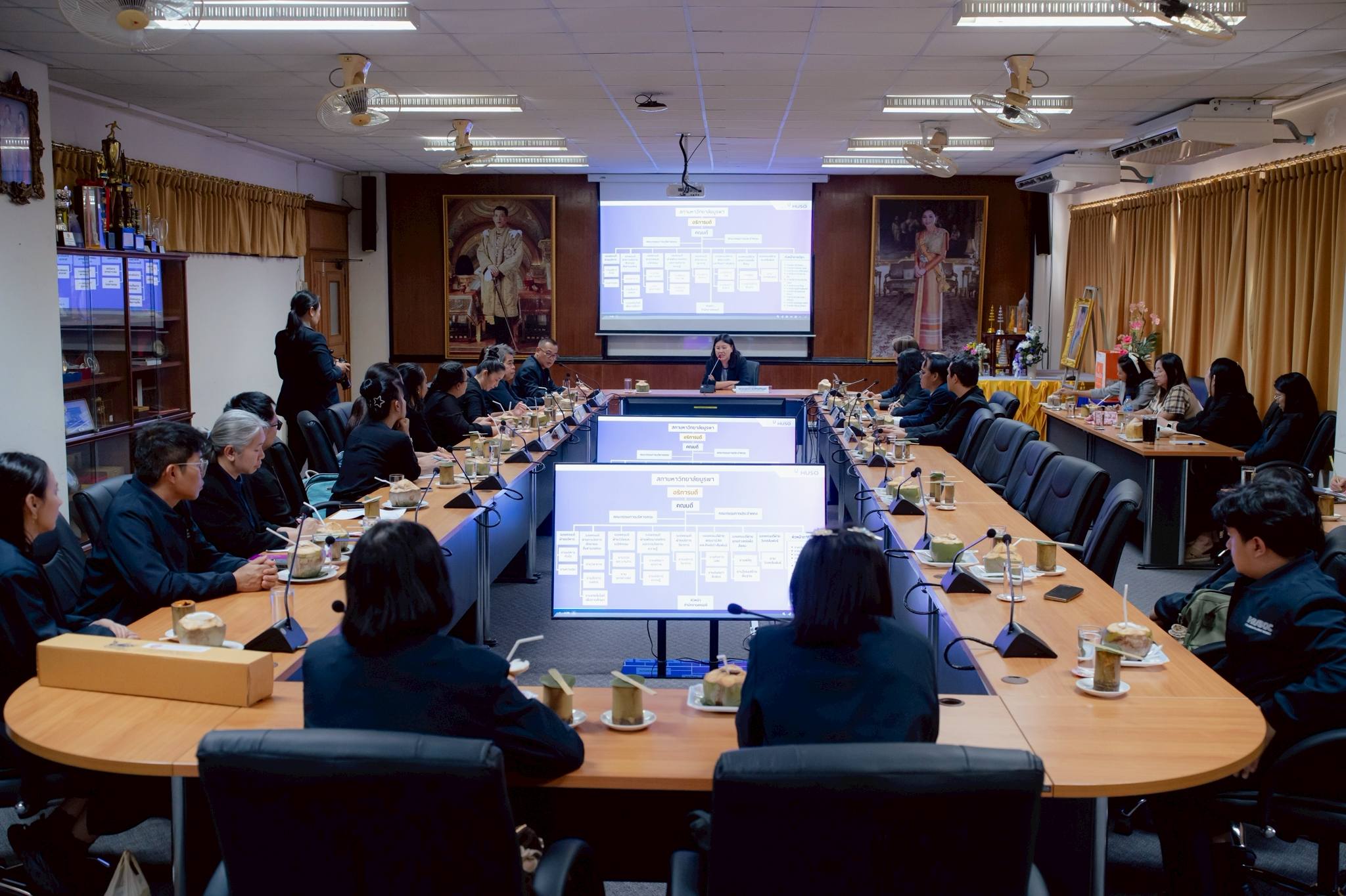 คณะมนุษยศาสตร์และสังคมศาสตร์ ศึกษาดูงานมหาวิทยาลัยบูรพา จังหวัดชลบุรี