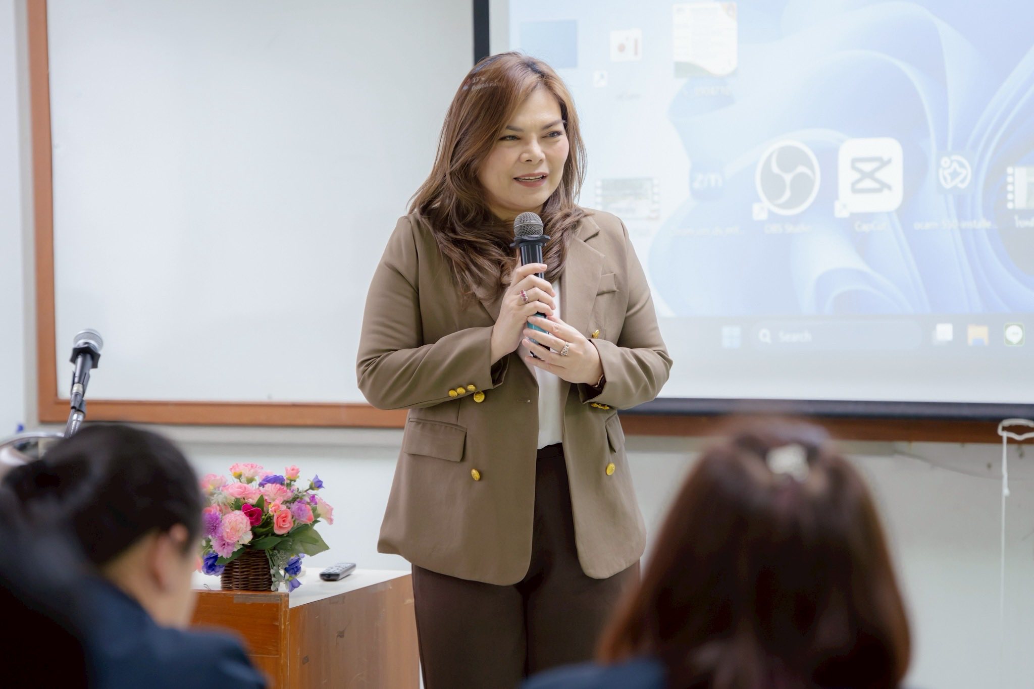 คณะมนุษยศาสตร์และสังคมศาสตร์ ศึกษาดูงาน ณ มหาวิทยาลัยศรีปทุม เขตชลบุรี จังหวัดชลบุรี