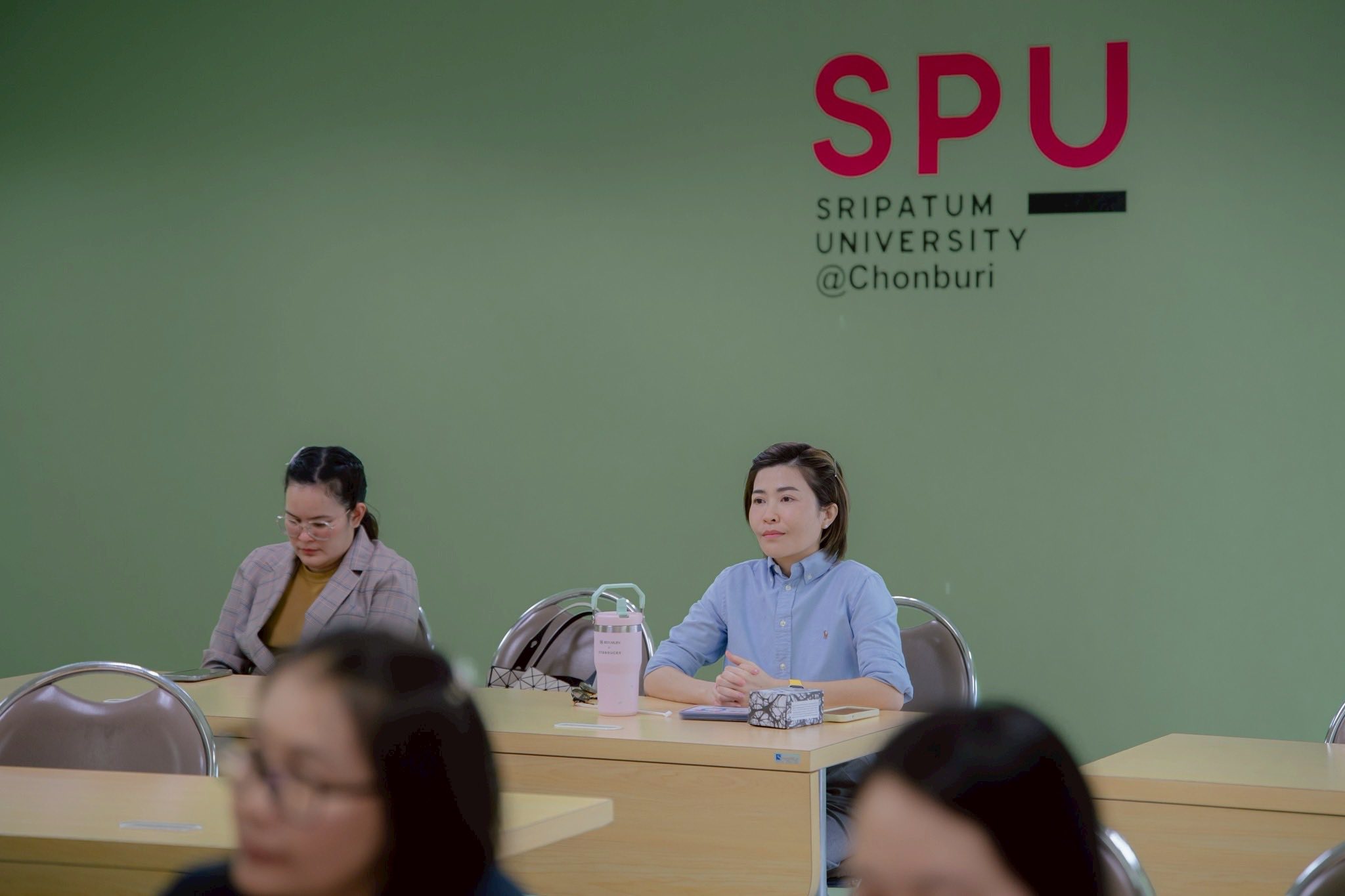 คณะมนุษยศาสตร์และสังคมศาสตร์ ศึกษาดูงาน ณ มหาวิทยาลัยศรีปทุม เขตชลบุรี จังหวัดชลบุรี