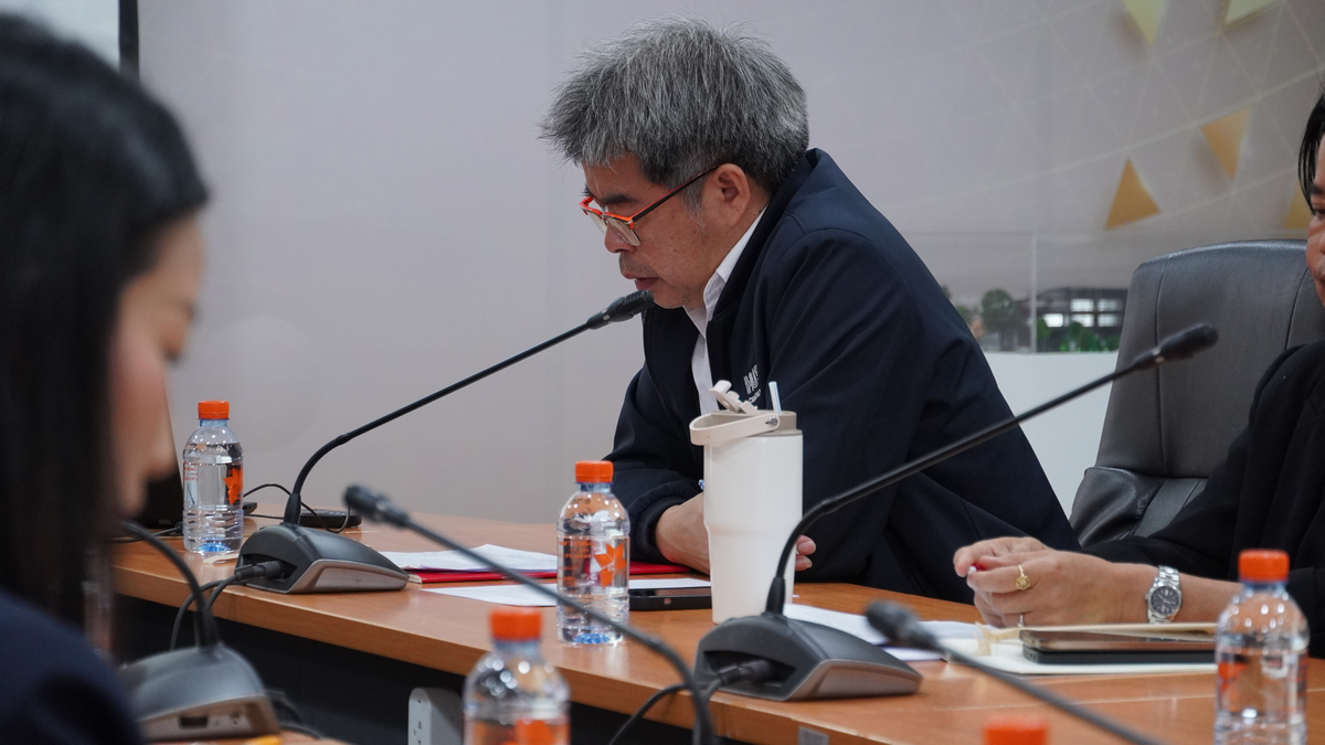 ร่วมต้อนรับทีมงานจากหน่วยตรวจสอบภายใน นำโดยผู้ช่วยศาสตราจารย์สุรชัย  อุฬารวงศ์ เพื่อประชุมการปิดตรวจสอบการดำเนินการตามแผนการตรวจสอบประจำปีงบประมาณ พ.ศ. ๒๕๖๙