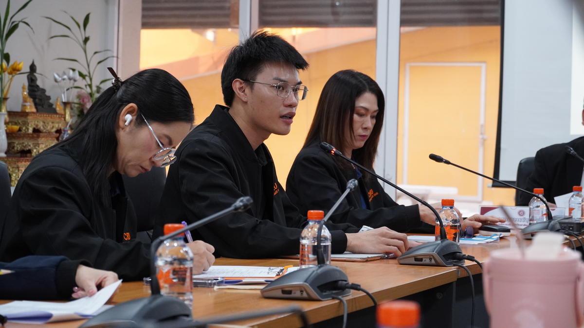 ร่วมต้อนรับทีมงานจากหน่วยตรวจสอบภายใน นำโดยผู้ช่วยศาสตราจารย์สุรชัย  อุฬารวงศ์ เพื่อประชุมการปิดตรวจสอบการดำเนินการตามแผนการตรวจสอบประจำปีงบประมาณ พ.ศ. ๒๕๖๙